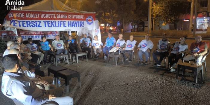 Diyarbakır’da memur emeklileri oturma eylemi başlattı