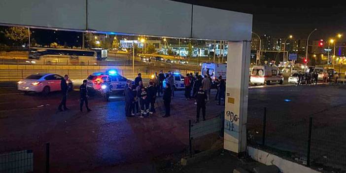 Diyarbakır’da halay durdu, sopalar konuştu
