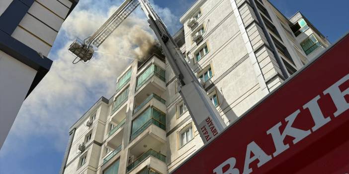 Diyarbakır’da yangın paniği: 8 katlı bina tahliye edildi
