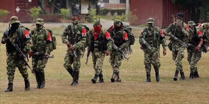 Kolombiya'da barışa gölge: 34 asker kaçırıldı