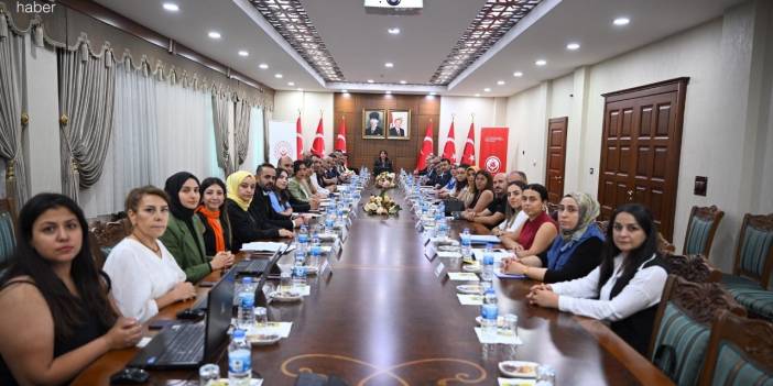 Diyarbakır’da kadına yönelik şiddetle mücadele toplantısı