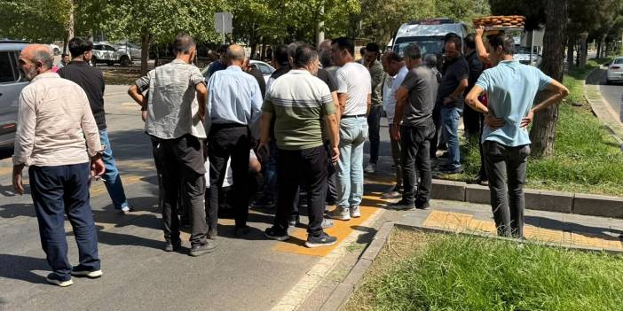 Diyarbakır'da minibüs yayaya çarptı