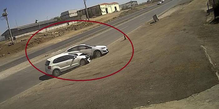 Diyarbakır'da otomobiller çarpıştı: 4 yaralı