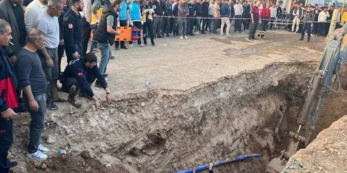 Şanlıurfa'da facia: İşçi çöken saçağın altında kaldı