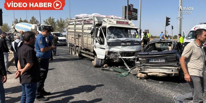 Diyarbakır'da kamyon 4 aracı biçti: 2’si çocuk 10 yaralı