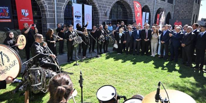 Diyarbakır Kültür Yolu Festivali başladı: Kültür ve sanatın merkezi olacak