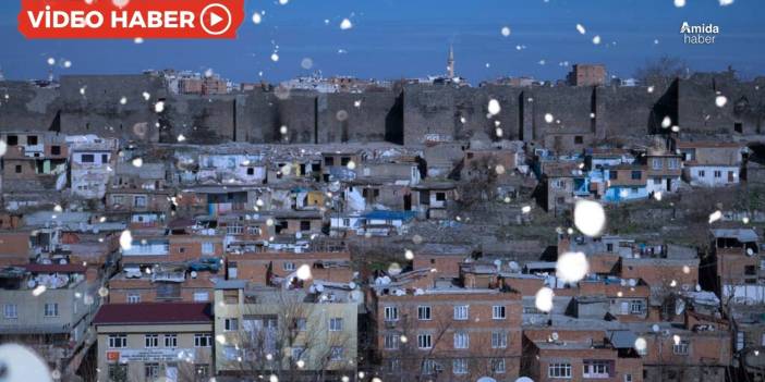 Diyarbakır’da yılın ilk kar yağışı