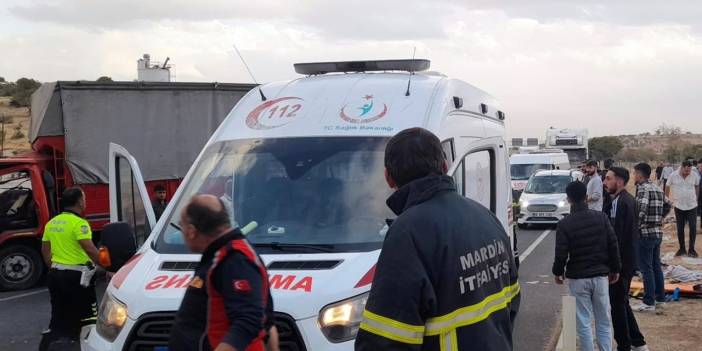 Mardin-Diyarbakır yolunda feci kaza: 3’ü ağır 14 yaralı