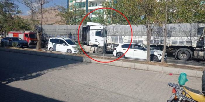 Diyarbakır’da freni patlayan tır, önündeki tıra çarptı
