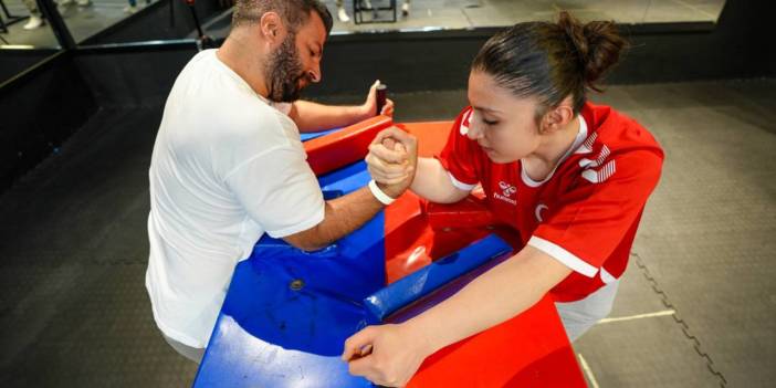 Diyarbakırlı Zührenaz şampiyon oldu