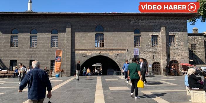 Ulu Cami’nin görkemi çarşıya kurban edildi