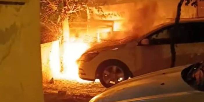 Batman’da park halindeki araç alevlere teslim oldu