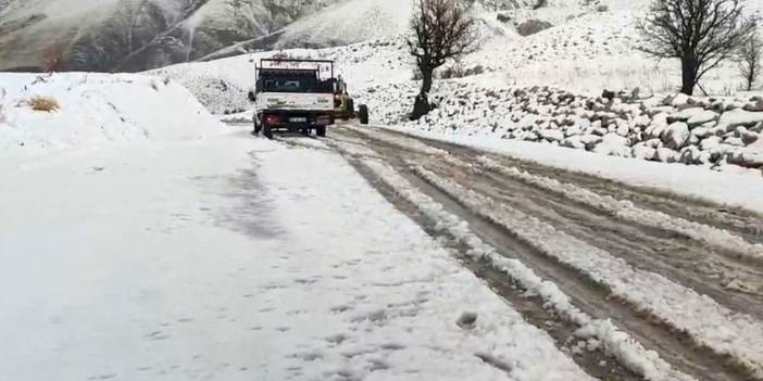 Siirt'te araçlar karda mahsur kaldı