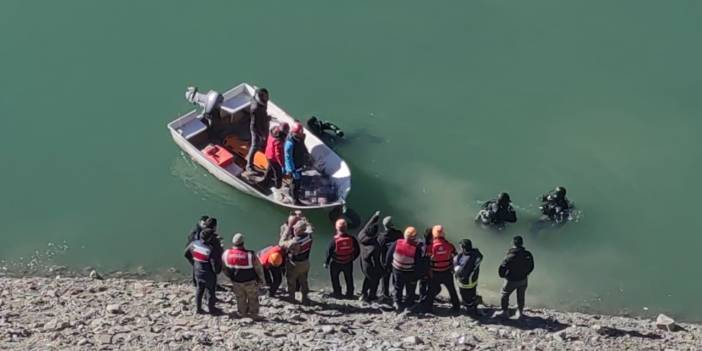 Van’da araç Zernek Barajı’na uçtu: 2 ölü