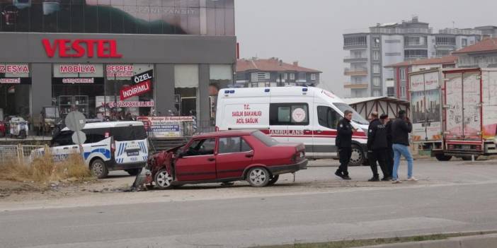 Malatya'da araçlar çarpıştı: 2 yaralı