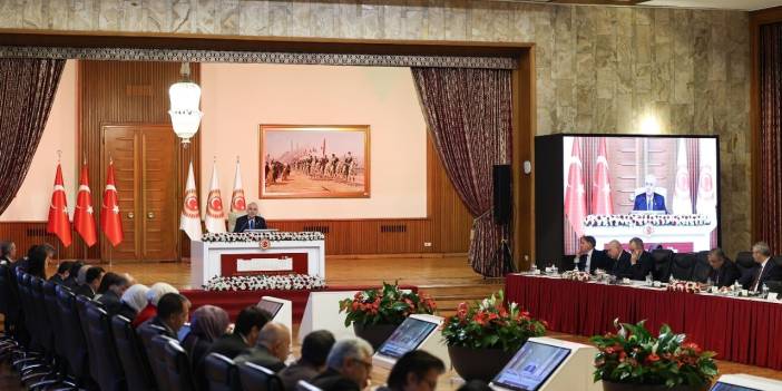 Komisyonda 'tutanak' tartışması