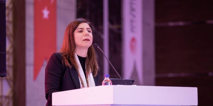 Serra Bucak: Kadınlarla yol yürüyen bir belediyeyiz