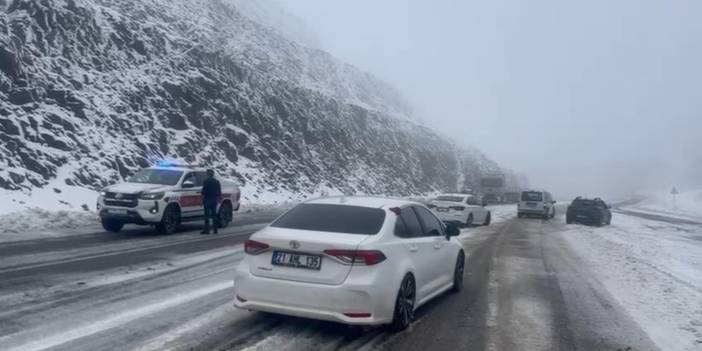 Bingöl-Diyarbakır yolu tır trafiğine kapatıldı