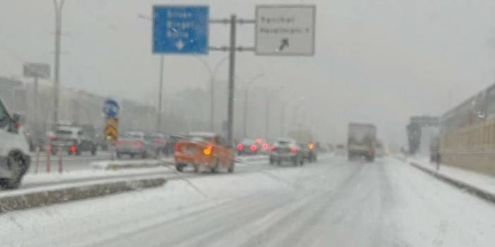 Diyarbakır kara gömüldü