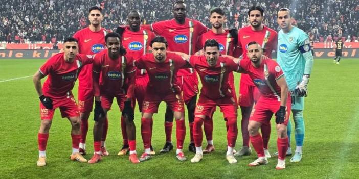 Amedspor kritik maç için yola çıktı