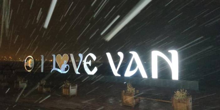 Van'da kar tatili: Eğitime bir gün ara