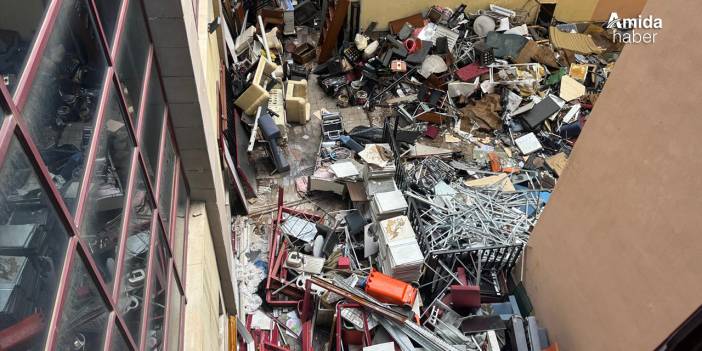 Diyarbakır: Havalandırma boşluğu çöplük gibi