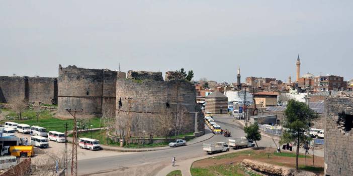 Diyarbakır’a uzanan muhtarlı dolandırıcılık: 120 kişi mağdur