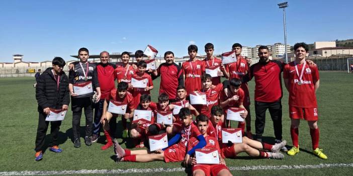 Diyarbakır’da okul futbolunda büyük başarı