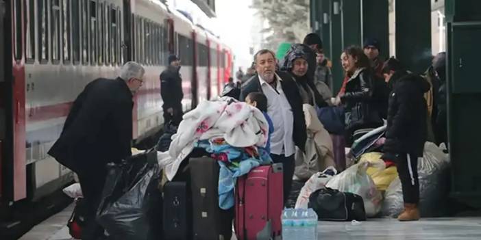 Göçte tren yolculuğu bitti: Diyarbakır Garı sessiz
