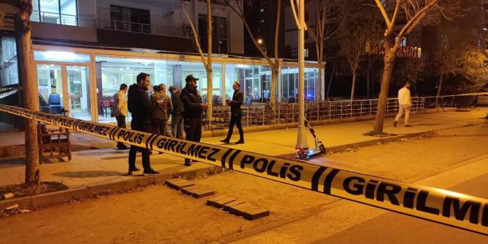 Diyarbakır'da sokak ortasında silahlı kavga