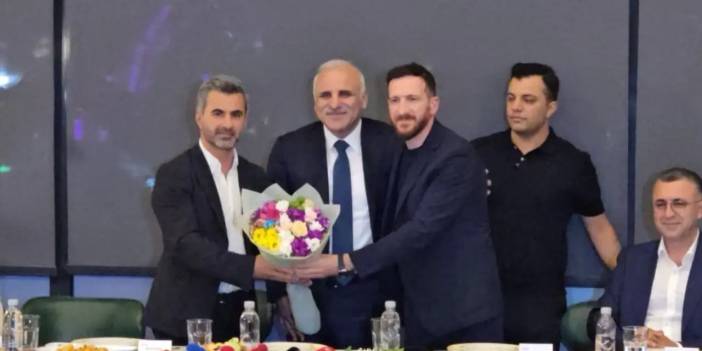 Diyarbakır'da Amed-Erzurum barış yemeği