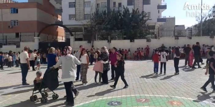 Diyarbakır’da okullar açıldı: Sabun yok, peçete yok!