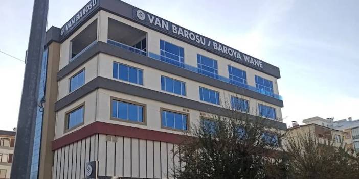 Van Barosu’nda Özaraz yeniden başkan seçildi