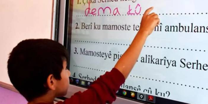 İstanbul'da bir ilk: Kürtçe branş öğretmeni atandı