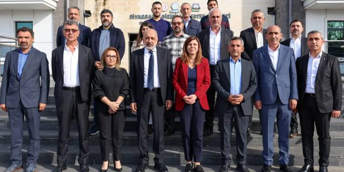Diyarbakır Büyükşehir Eş Başkanlarından DTSO’ya tebrik ziyareti