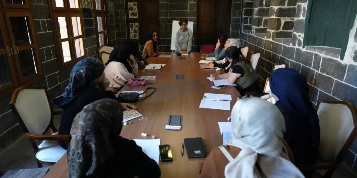 Diyarbakır’da kadınlar için Kürtçe kurs başladı