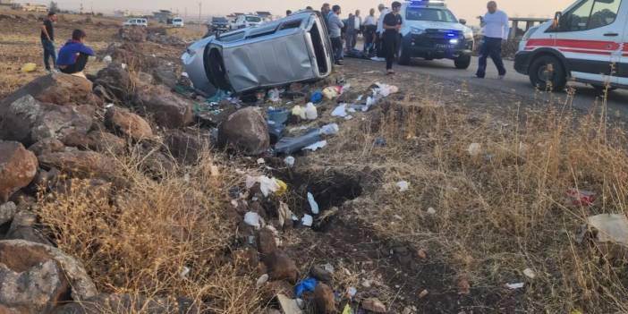 Şırnak'ta şarampole devrilen kamyonetteki 5 kişi yaralandı