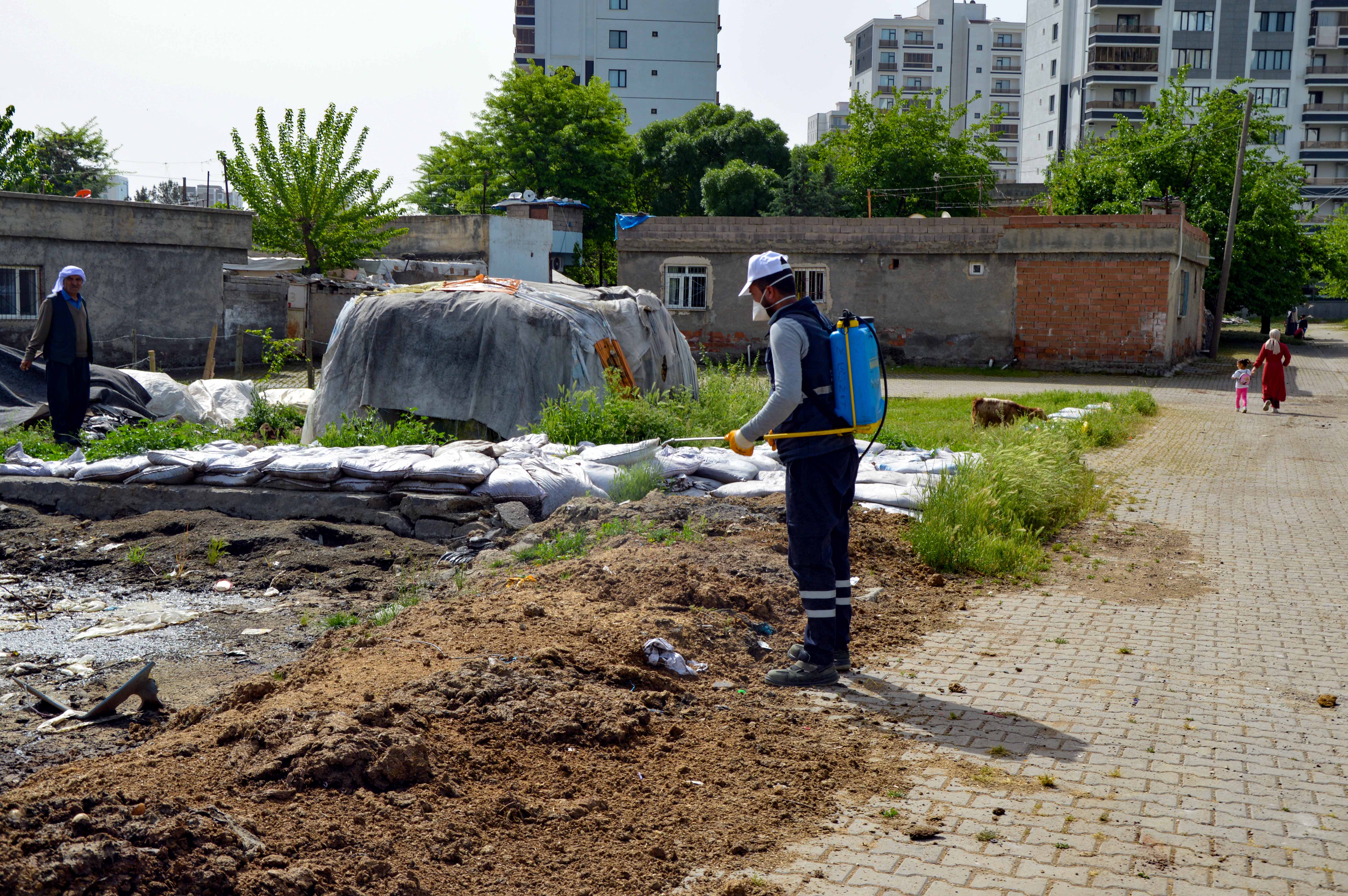2024/04/25/ilaclama-buyuksehir-diyarbakir.jpg