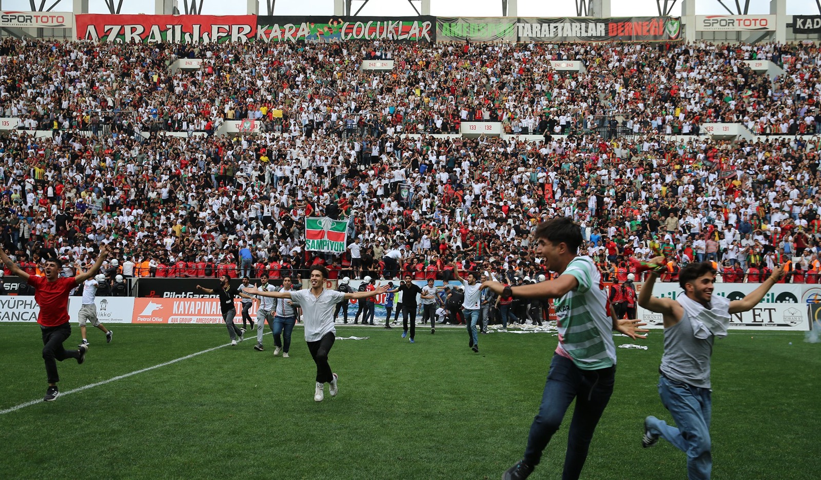 amedspor-kutlama5.jpg