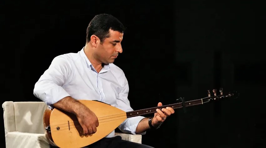 saz.jpg