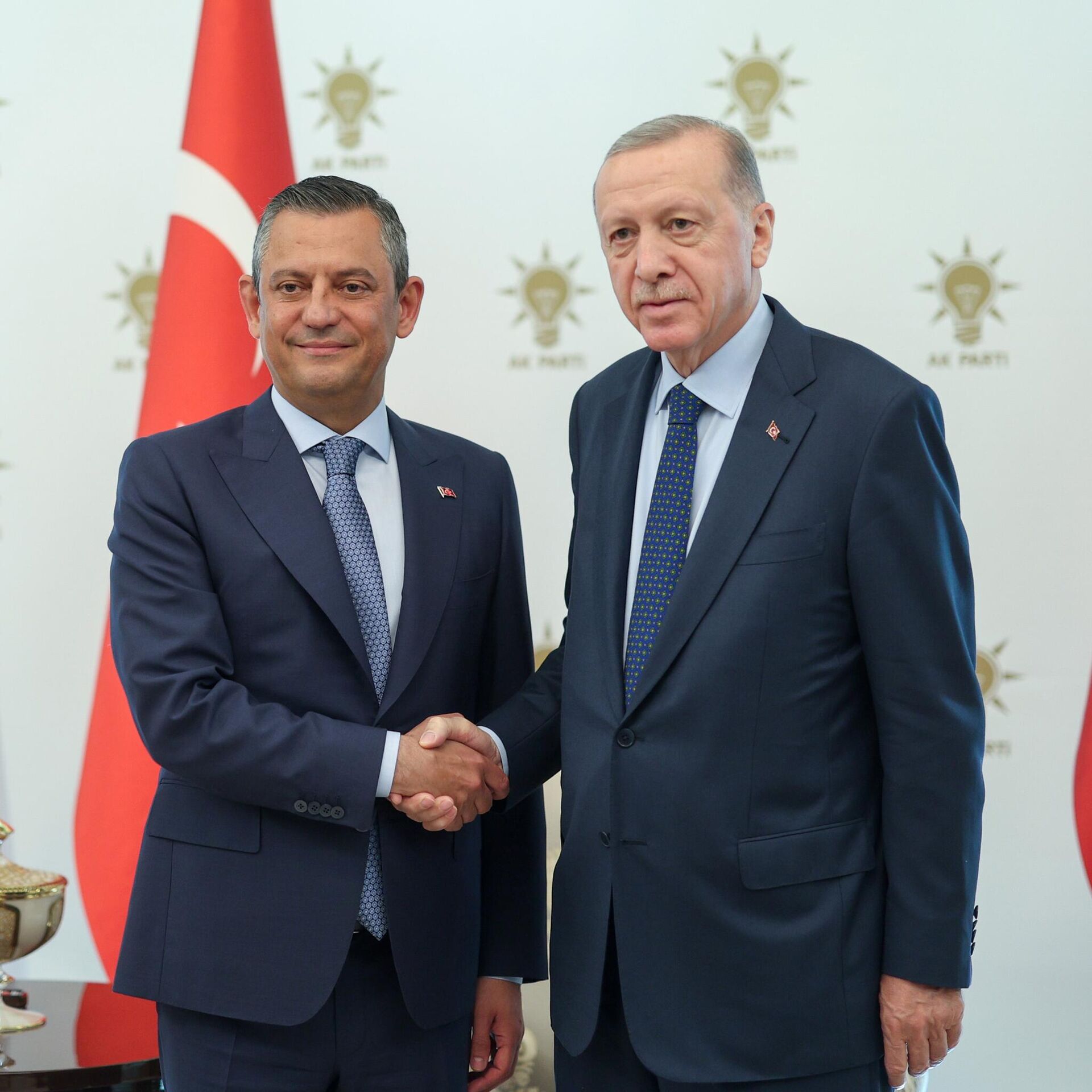erdogan-ozel.jpg