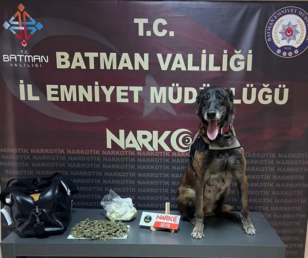 narkotik-skunk-batman.jpg