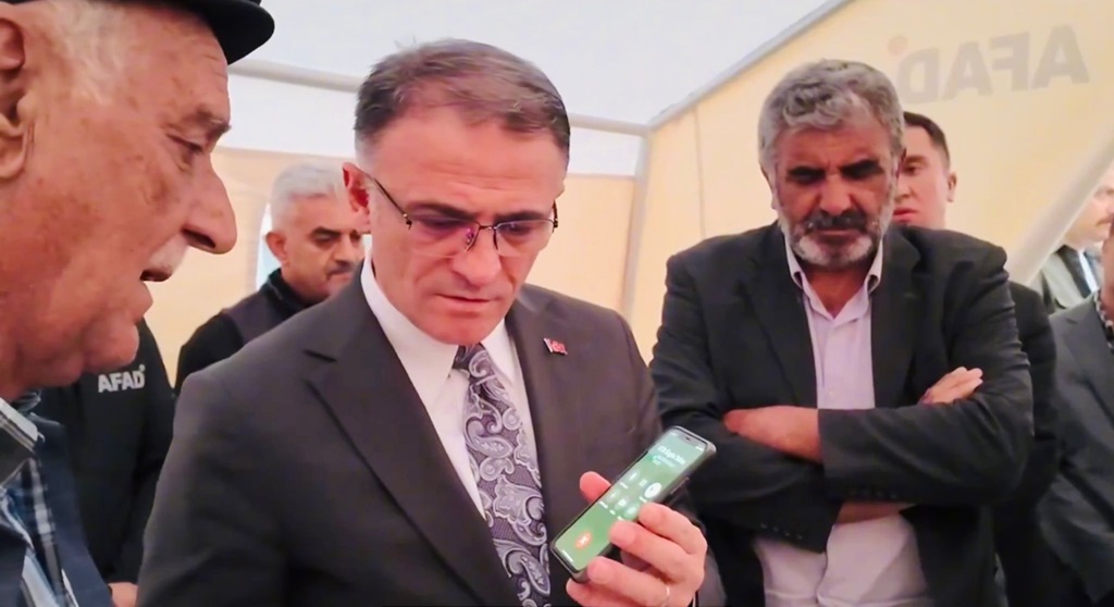 icisleri-bakani-ali-yerlikaya-rojin-3.jpeg