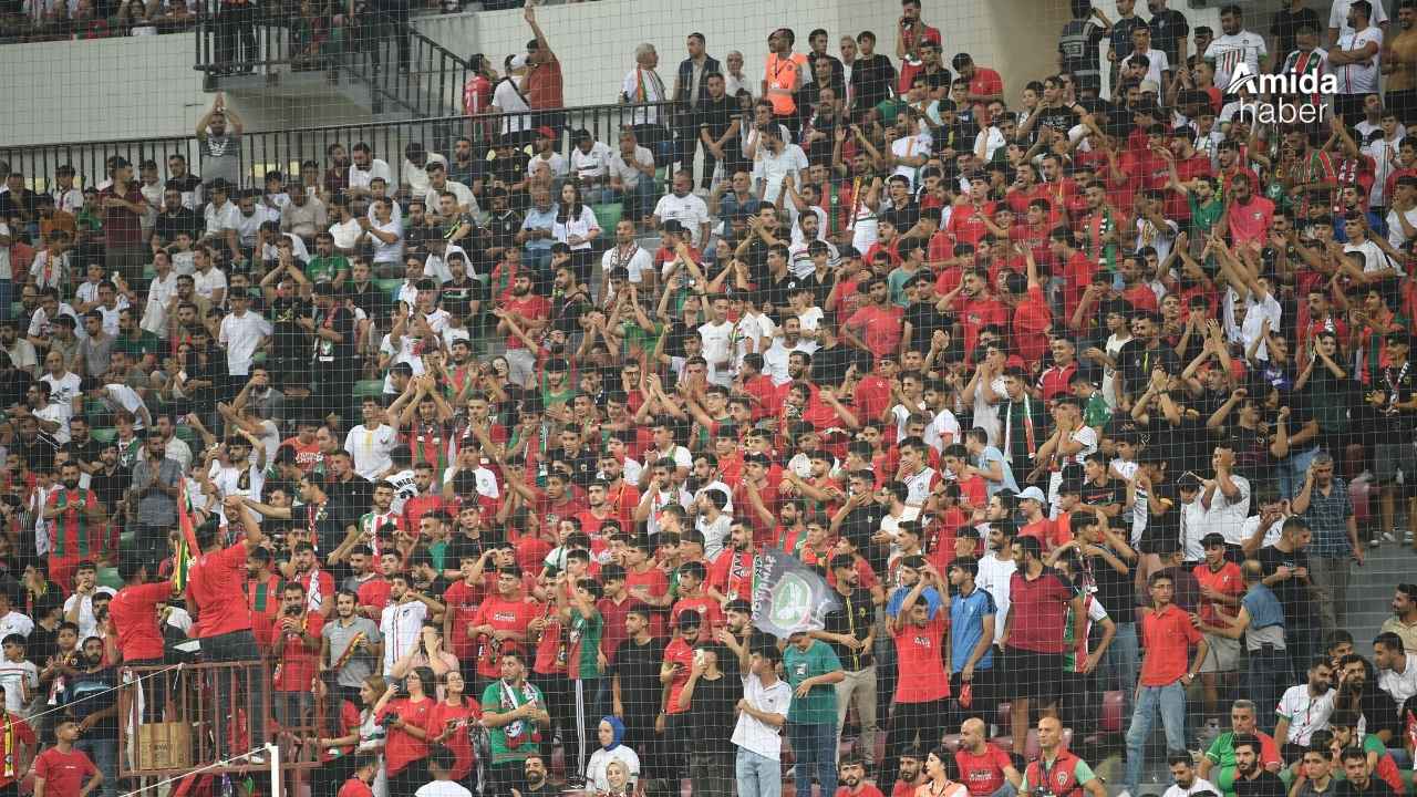 amedspor-taraftar-2.jpg