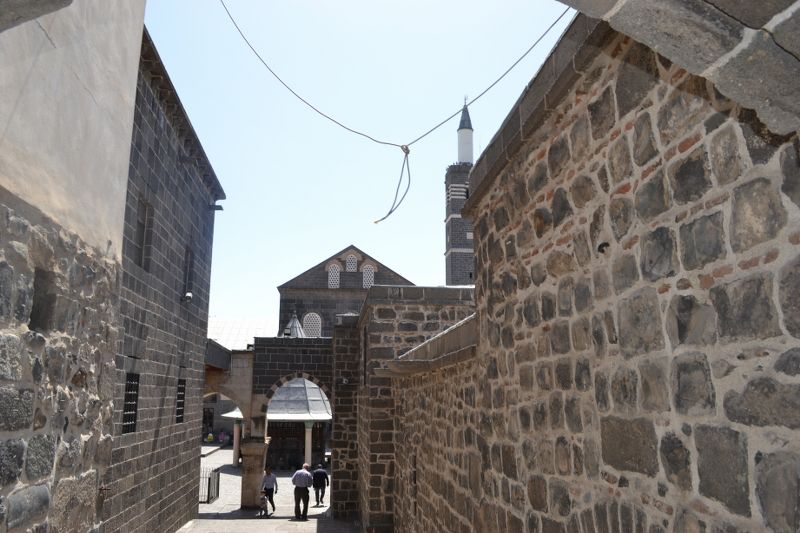 diyarbakir-medrese.jpg