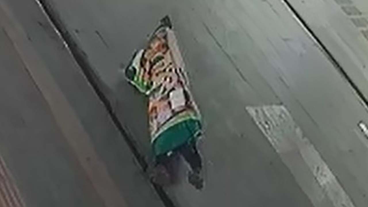b.jpg