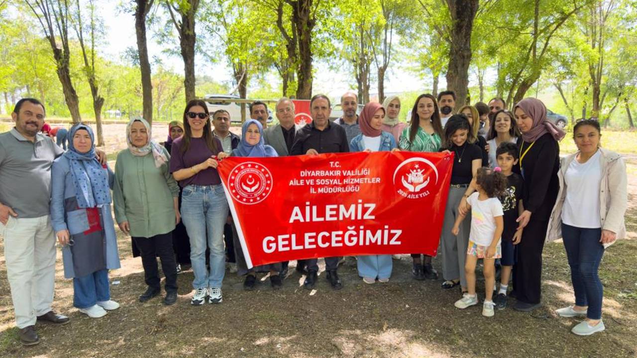 diyarbakir-aile-yili.jpg