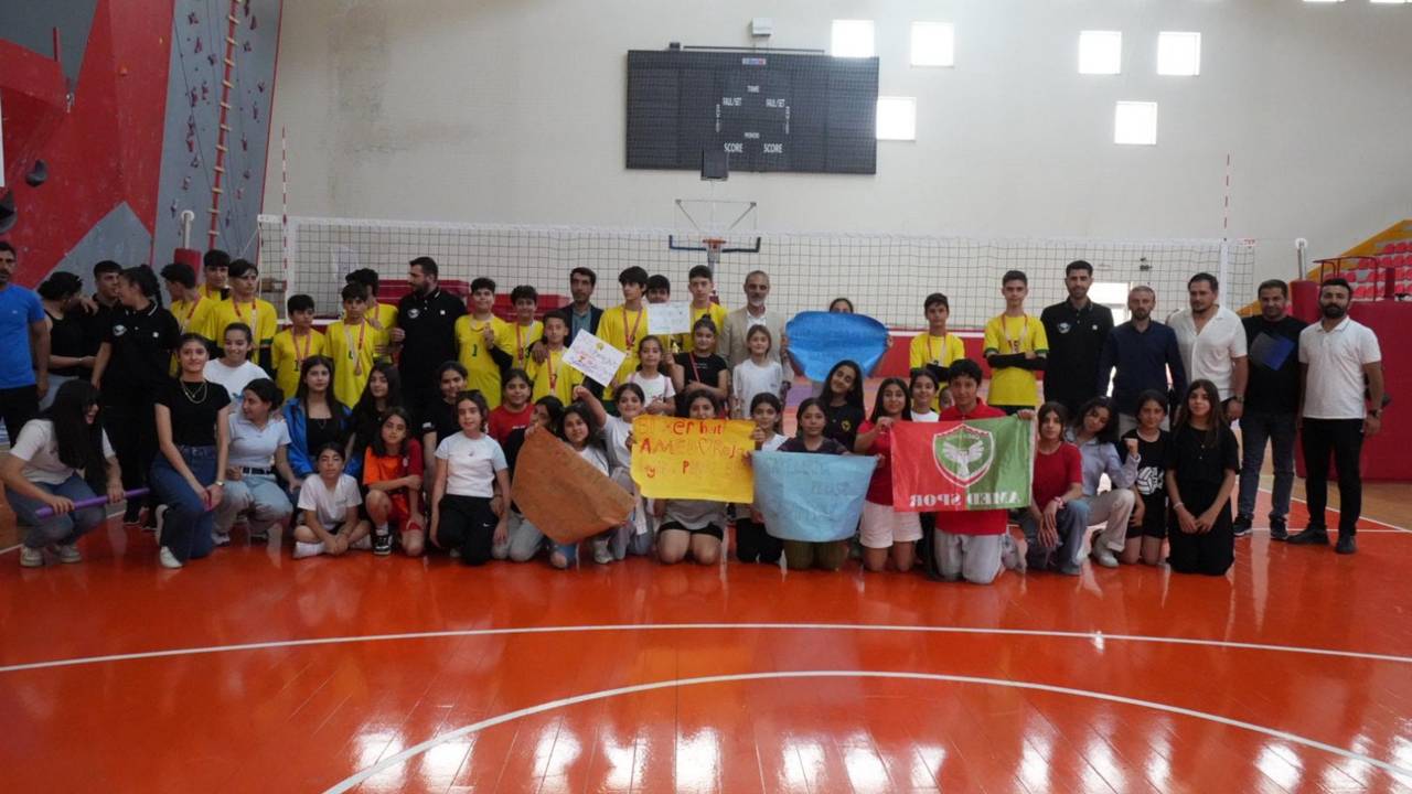 kayapinar-basketbol-001.jpg