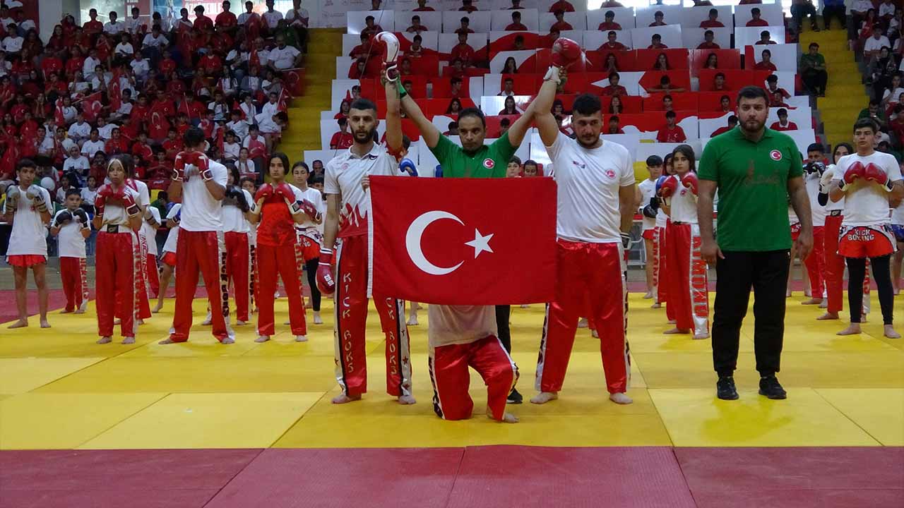 1-002.jpg