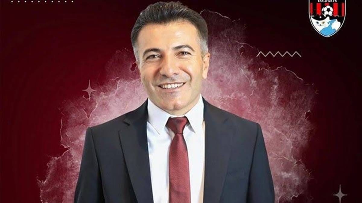 6835c8e5eb4ca-vanspor-baskani-erol-temel-futbol-konusulacak-bir-ortam-yoktu.jpg